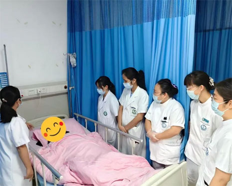 腹痛别硬扛｜双侧输卵管卵巢脓肿微创救治实录